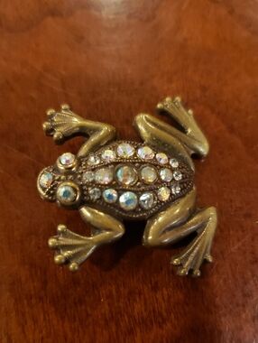 Vintage Gold Frog Brooch with Rhinestones